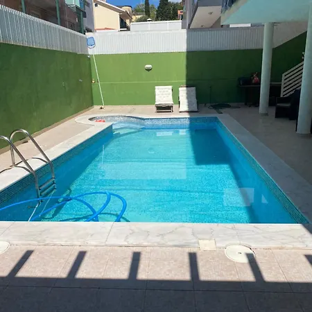 Little Double In A House With Pool Near The * Caxias
